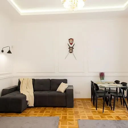 Apartment Old Galicia Hrushevskoho